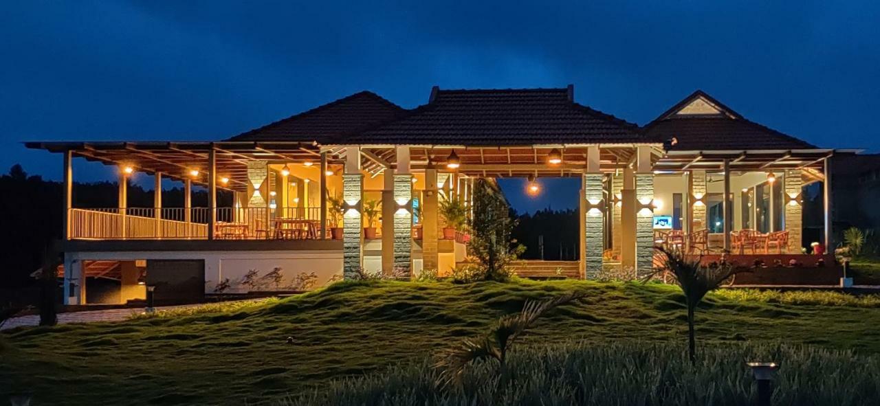 Отель Biranji Aqua Retreat Чикмагалур Экстерьер фото